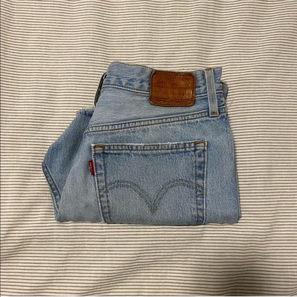 Levis 501 denim cut offs - Picture 1 of 2
